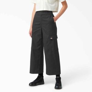 BNWT Dickies Twill Crop Wide-Leg Cargo Pants